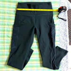 Fabletics powerhold Capri tight pockets side mesh
